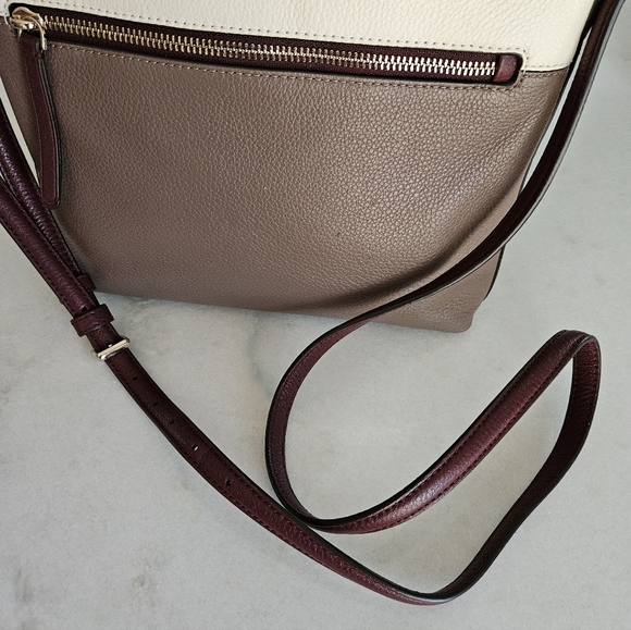 Kate Spade Crossbody Bag - Picture 4 of 11
